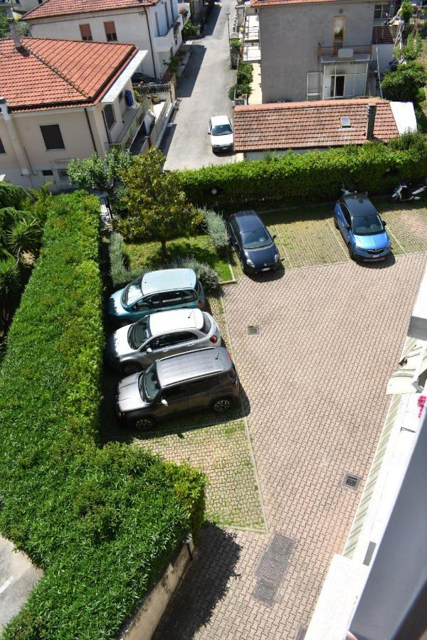 Appartamento Centro Dei Venti Montesilvano Marina Eksteriør billede